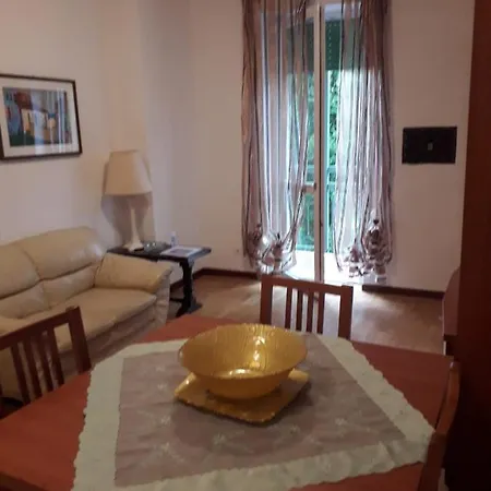 Holiday House Mille Olivi 아파트 토스콜라노마데노