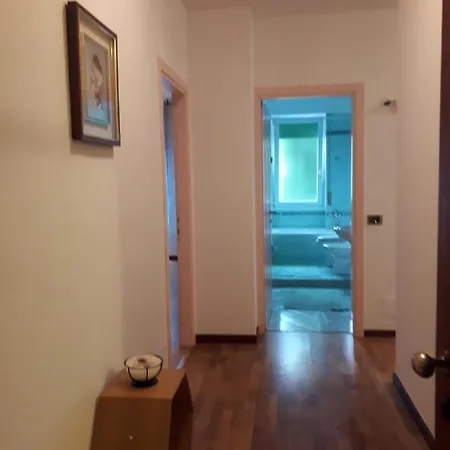 Holiday House Mille Olivi 토스콜라노마데노